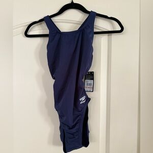 Speedo Endurance + Navy Blue Swimsuit Women’s size 2 (Speedo 28).  NWT